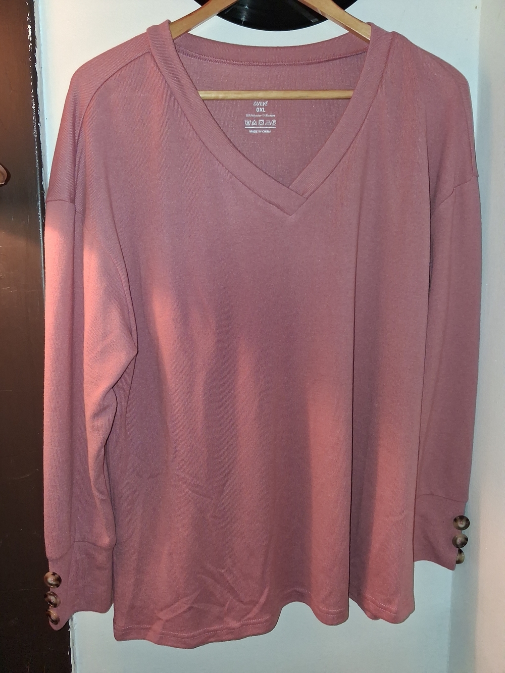 SHEIN Curve Dusty Rose V-Neck Button Cuff Sweatshirt